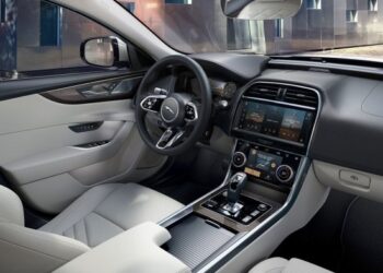 Jaguar XE | Interior Image Gallery | Jaguar Hong Kong
